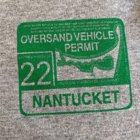 Nantucket Overland Vehicle Permit 2022 Men’s Small sweatshirt - Columbia brand - Picture 3 of 6